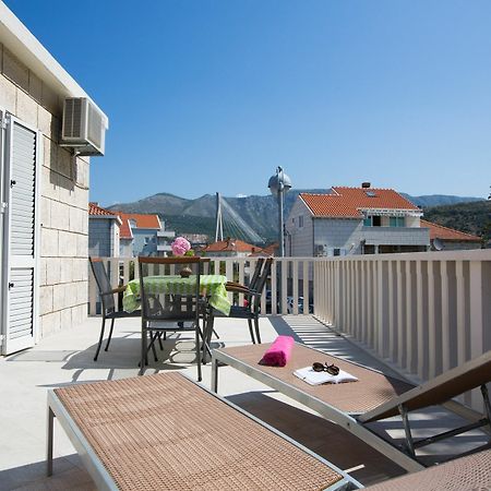 Aida Apartments And Rooms For Couples And Families Free Parking 두브로브니크 외부 사진