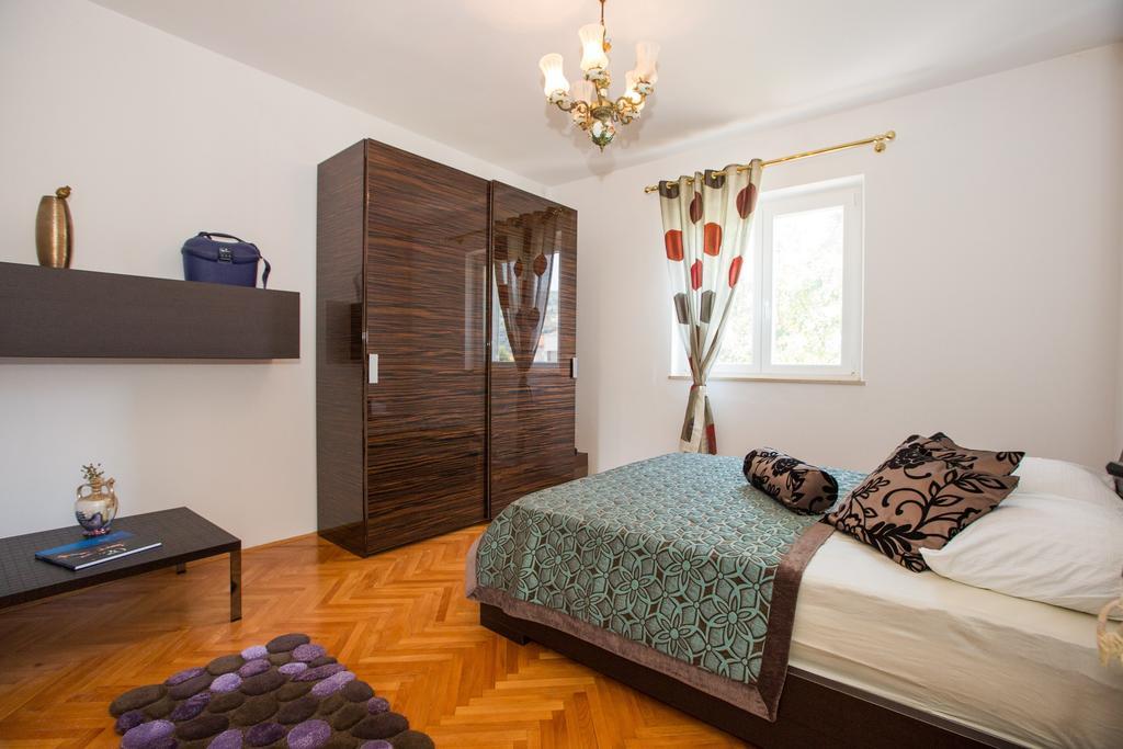 Aida Apartments And Rooms For Couples And Families Free Parking 두브로브니크 외부 사진