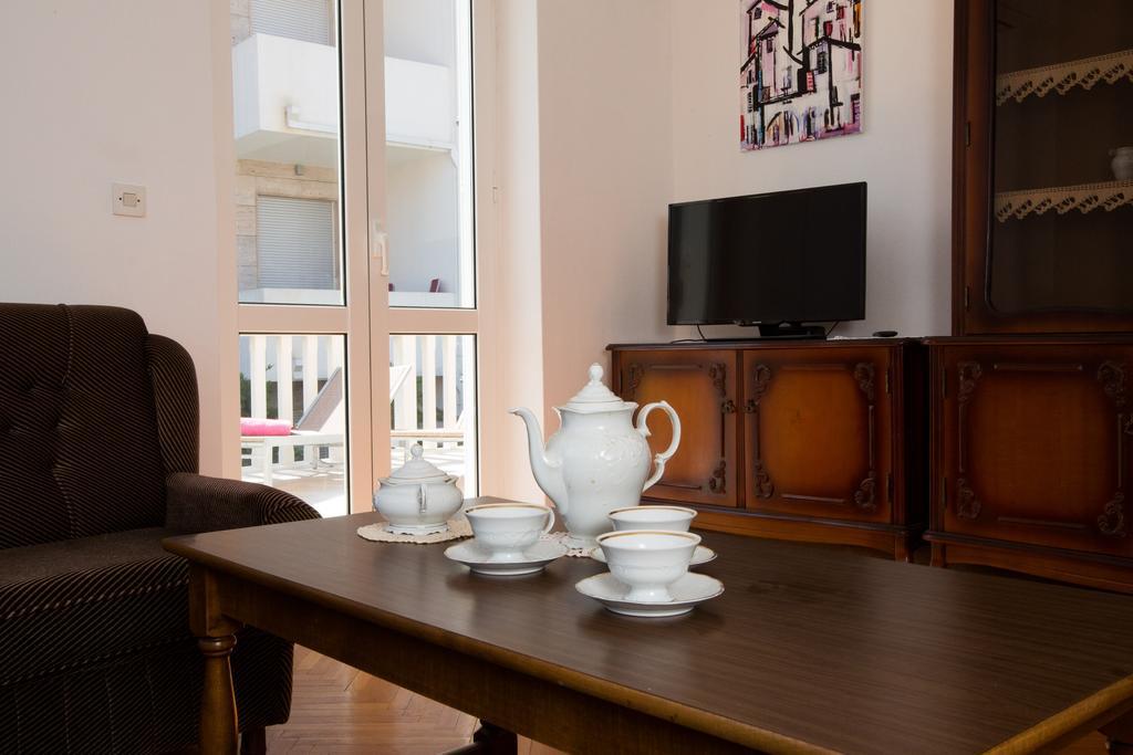 Aida Apartments And Rooms For Couples And Families Free Parking 두브로브니크 객실 사진