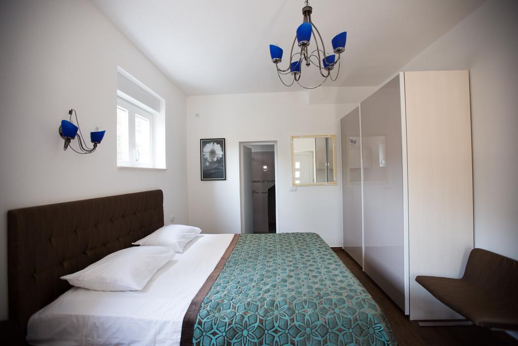Aida Apartments And Rooms For Couples And Families Free Parking 두브로브니크 객실 사진
