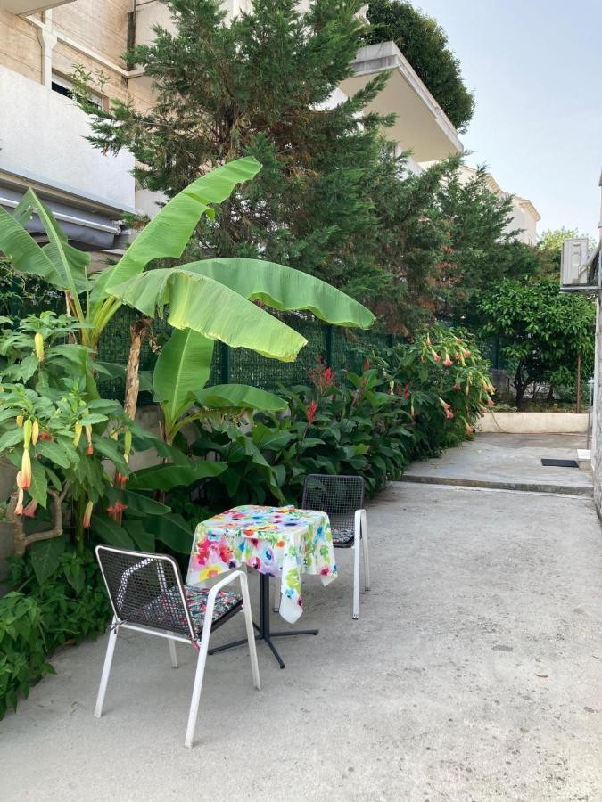 Aida Apartments And Rooms For Couples And Families Free Parking 두브로브니크 외부 사진
